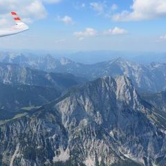 Flugwegposition um 13:16:50: Aufgenommen in der Nähe von Halltal, Österreich in 1798 Meter